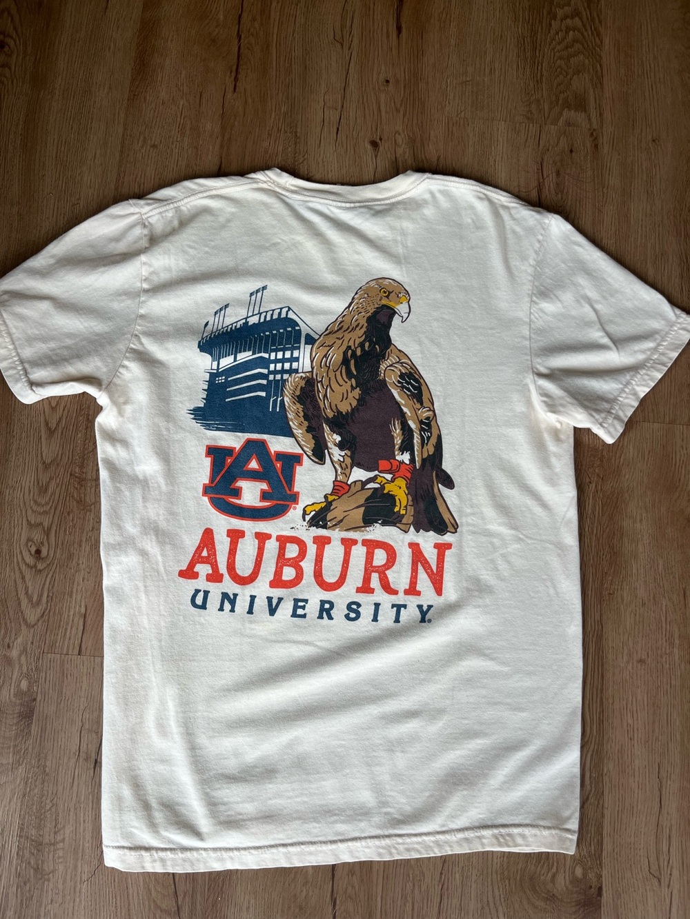 Auburn University Comfort Colors 100% Cotton T-Shirt Women’s Medium